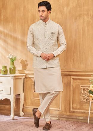 Men Cream Kurta Pant With Embellished Nehru Jacket