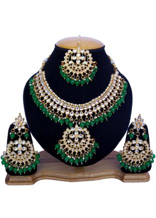 Pearl Green Stone Studded Kundan Necklace Set