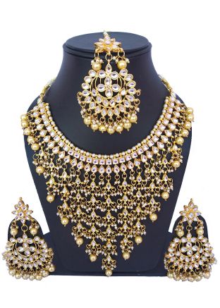 Golden Kundan and Pearl Necklace Set