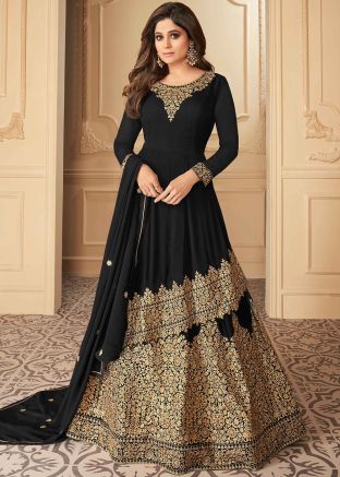 Shamita Shetty Black Embroidered Kurti Style Lehenga