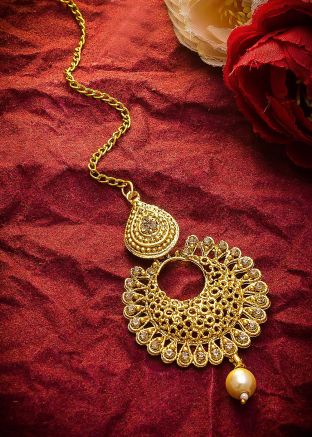 Stone Studded Golden Maang Tikka
