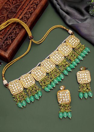 Green Kundan Studded Choker Necklace Set