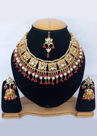 Red Alloy Based Kundan Necklace Set