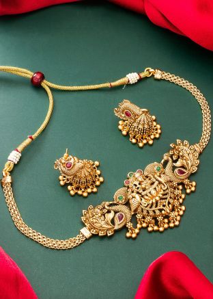 Golden Embossed Temple Style Choker Set