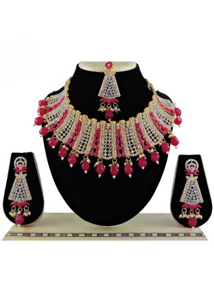 Pink Necklace In Stone & Beads Work 