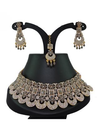 Grey Stone Embellished Necklace Set