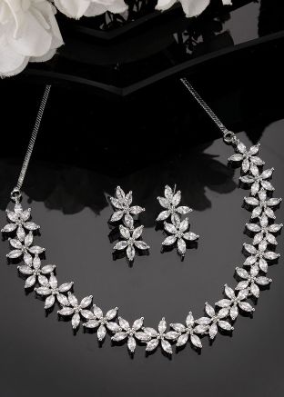 White Stone Work Necklace Set