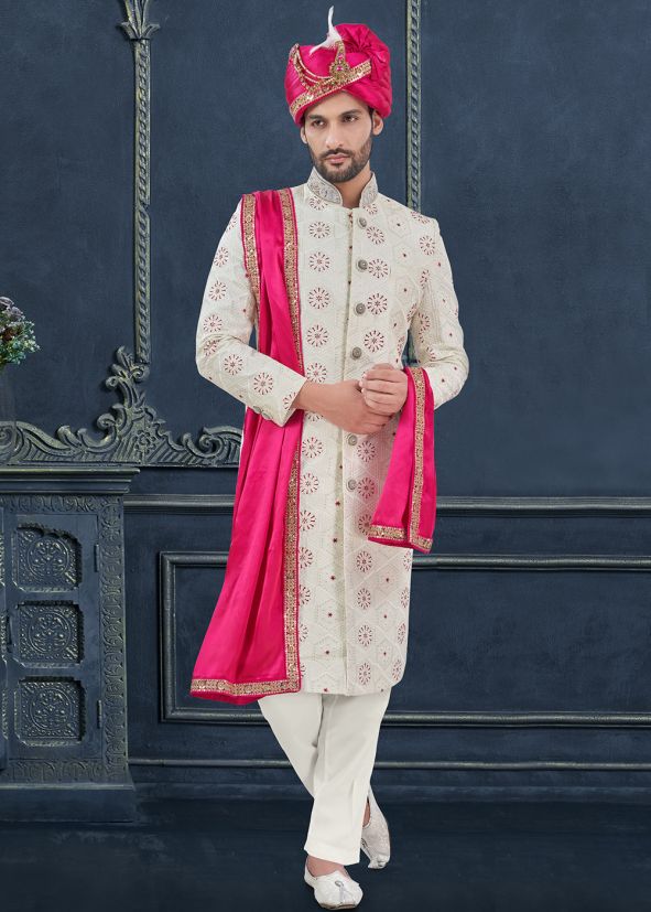 Off White Men Embroidered Sherwani Set