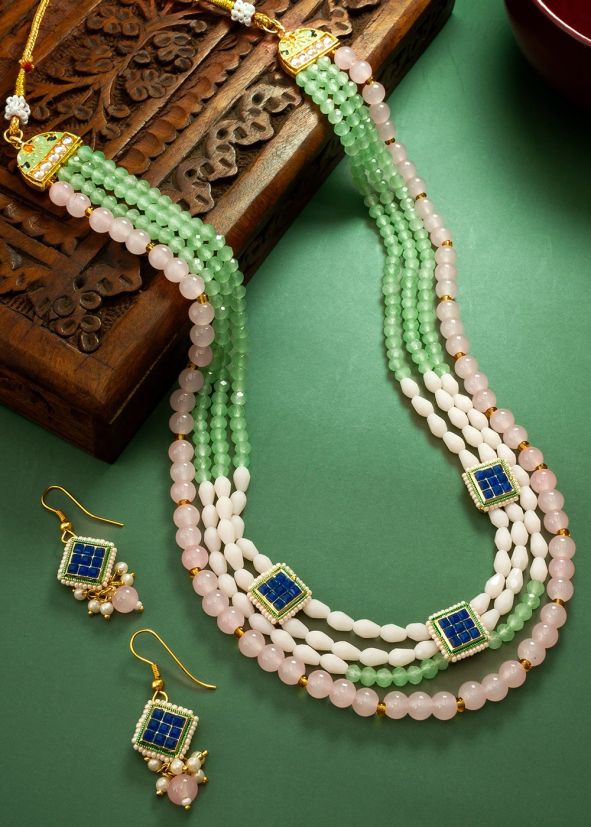 Multicolor Stone Studded Necklace Set