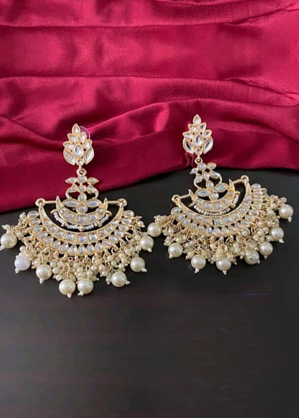 Off White Pearls Work Earring