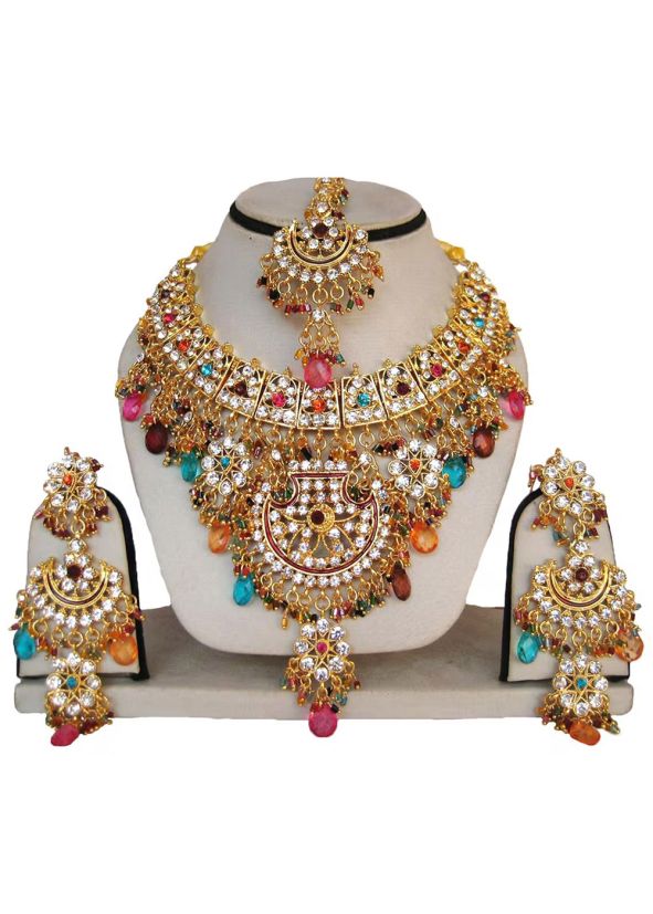 Multicolor Stone Studded Necklace Set