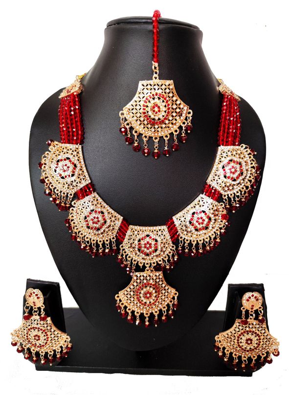 Red Stone Studded Necklace Set