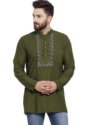 Green Cotton Kurta In Embroidery