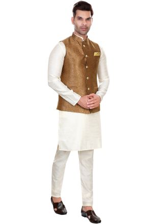 Off -White Men Kurta Pajama With Nehru Jacket