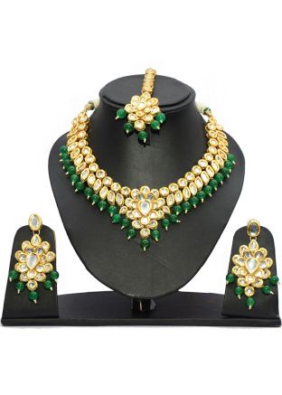 Green and Golden Kundan Necklace Set
