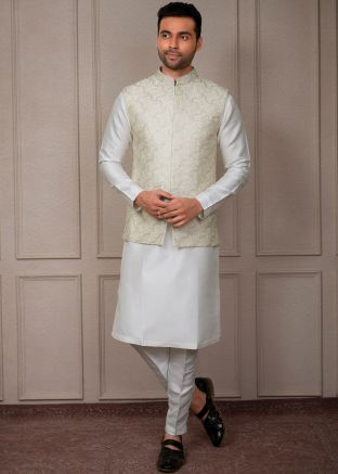Men White Embroidered Kurta Pajama With Jacket 