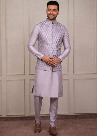 Men Purple Embroidered Kurta Pajama With Jacket