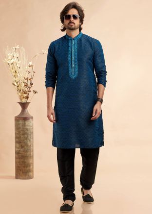 Blue Embroidered Men Kurta With Pant