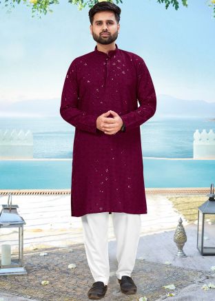 Magenta Embroidered Kurta Pajama In Rayon