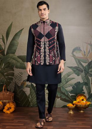 Black Men Kurta With Embroidered Nehru Jacket