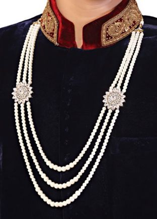 Pearl Beaded and Layered White Kantha Mala