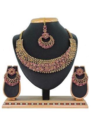 Studded Stone Pink & Golden Necklace Set