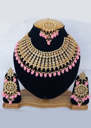 Pink Alloy Based Kundan Necklace Set