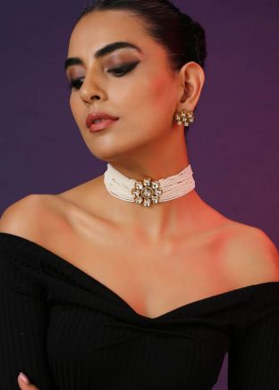 White Kundan Studded Choker Necklace Set