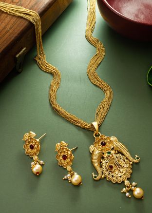 Golden Alloy Based Embossed Necklace Set