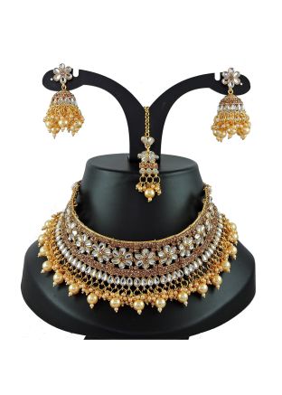 White & Golden Kundan Studded Necklace