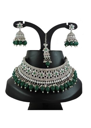 Green Necklace Set In Kundan Work