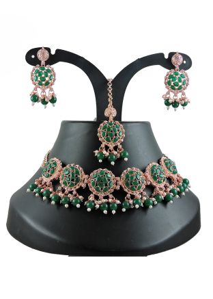 Green Necklace Set In Stone Work