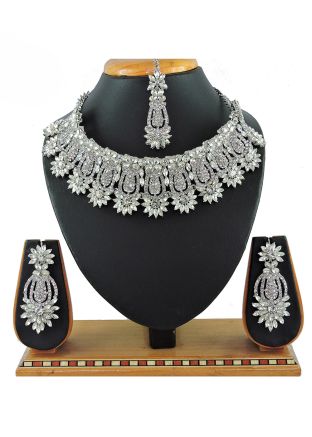 White Stone Studded Necklace Set