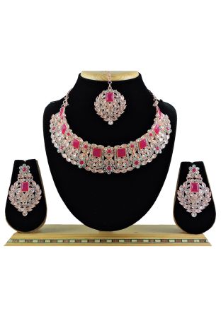 Kundan Studded Necklace Set In Pink
