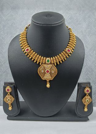Golden Embossed Necklace With Earrings