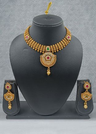 Golden Necklace Set In Embossed Work