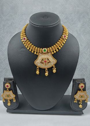 Golden Embossed Necklace Set