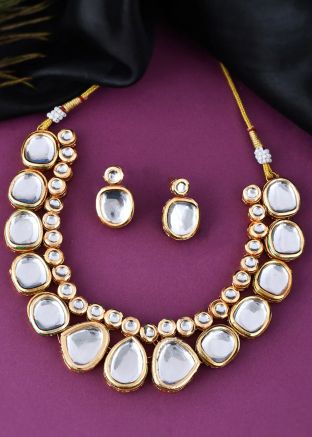 Golden Kundan Studded Necklace Set