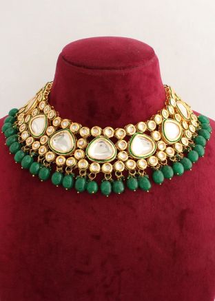 Green Choker Set In Kundan Work