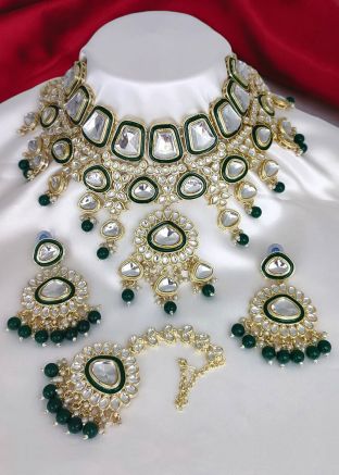 Green Kundan Work Necklace Set
