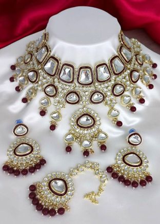 Maroon Kundan Work Necklace Set
