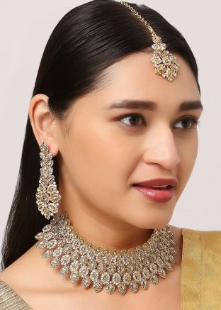 Golden Necklace Set In Stone Work