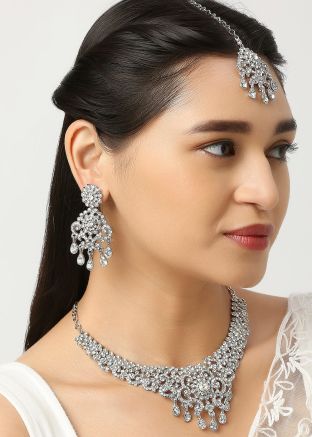 Silver Necklace Set In Stone Work