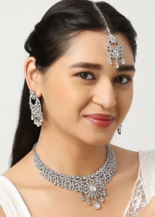 Silver Stone Work Necklace Set