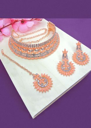 Stone Work Choker Necklace Set In Peach
