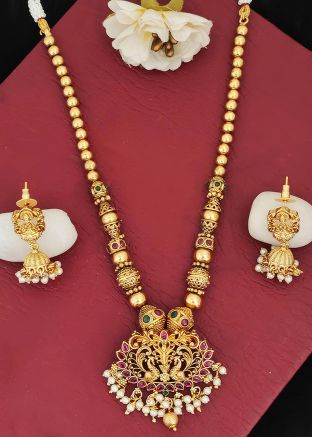 Golden Stone Studded Necklace Set