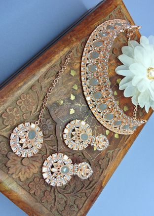 Green Stone Studded Necklace Set