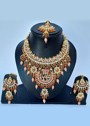 Peach Stone Studded Necklace Set