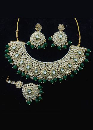 Green Necklace Set In Kundan Work