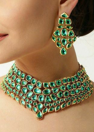 Kundan Studded Necklace Set In Green